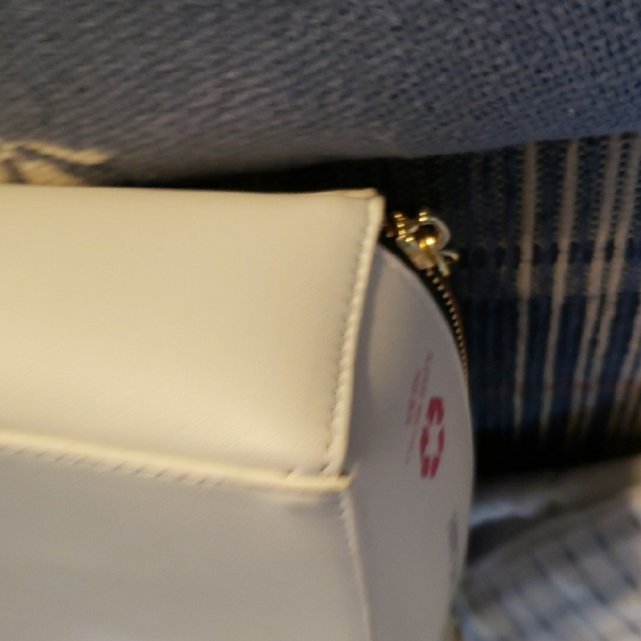 Betsey Johnson White and Pink Pizza Wallet - Picture 10 of 10